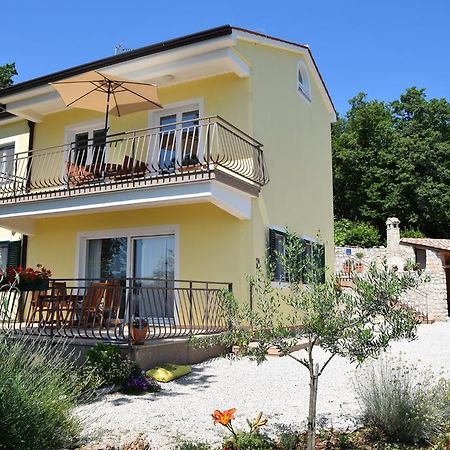Apartments Sandra Brseč 외부 사진
